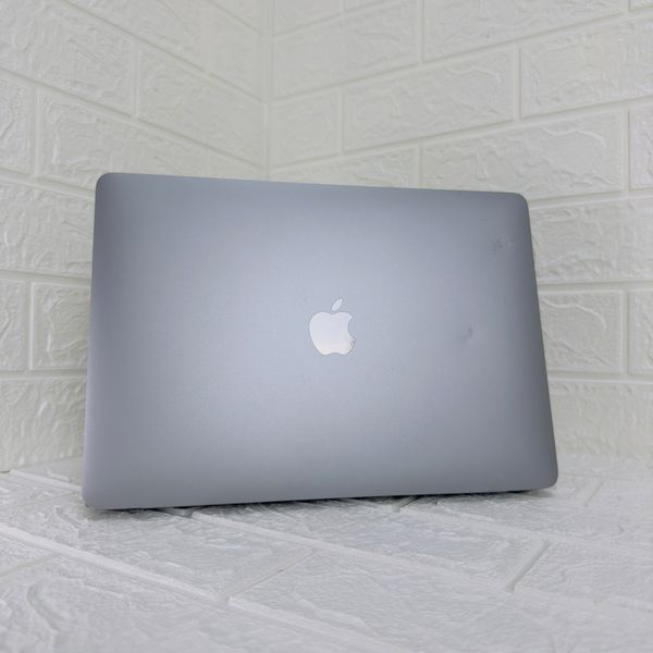 Б/у Ноутбук 13.3" Apple MacBook Air M1 16GB RAM 512Gb SSD IPS Space (1894) 890-macbook-air-13-1894
