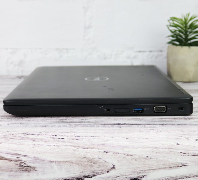 Б/у Ноутбук 15.6" Dell Latitude 5590 Intel Core i5-7300U 32Gb RAM 256Gb SSD NVMe FullHD IPS 7777-08082023-4asc_005