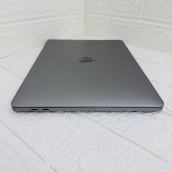 Б/в Ноутбук 13.3" Apple MacBook Pro M2 8GB RAM 256Gb SSD IPS Space (2147) 890-macbook-sdspro-13-cdsw2