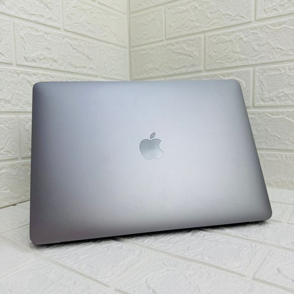 Б/в Ноутбук 13.3" Apple MacBook Pro M2 8GB RAM 256Gb SSD IPS Space (2147) 890-macbook-sdspro-13-cdsw2