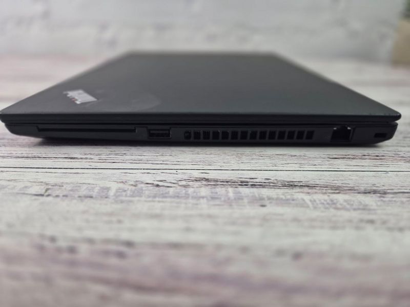 Б/у Ноутбук 14" Lenovo ThinkPad T14 Gen1 Intel Core i5-10310U 16Gb RAM 480Gb SSD M.2 FullHD IPS 7777-16012025-000jjkl0231