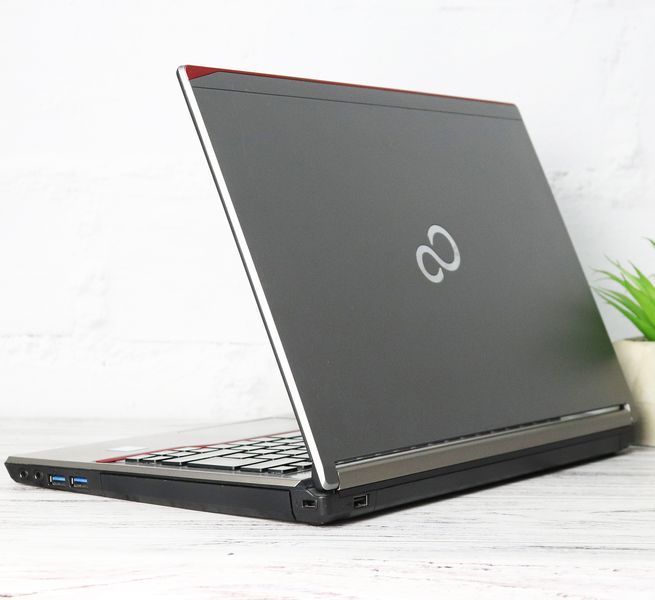 Б/в Ноутбук 14" Fujitsu LifeBook E746 Intel Core i5-6200U 16Gb RAM 1Tb SSD pc000213csew2_006