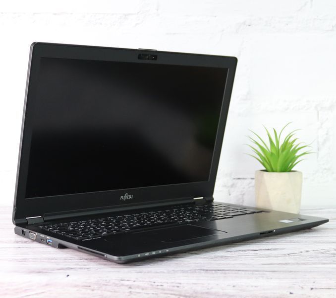 Б/в Ноутбук 15.6" Fujitsu LifeBook U758 Intel Core i5-8350U 8Gb RAM 256Gb SSD 11111-989-3