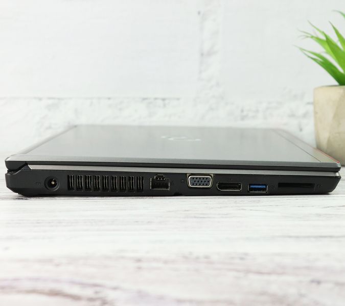 Б/у Ноутбук 14" Fujitsu LifeBook E746 Intel Core i5-6200U 32Gb RAM 480Gb SSD pc000213csew2_008