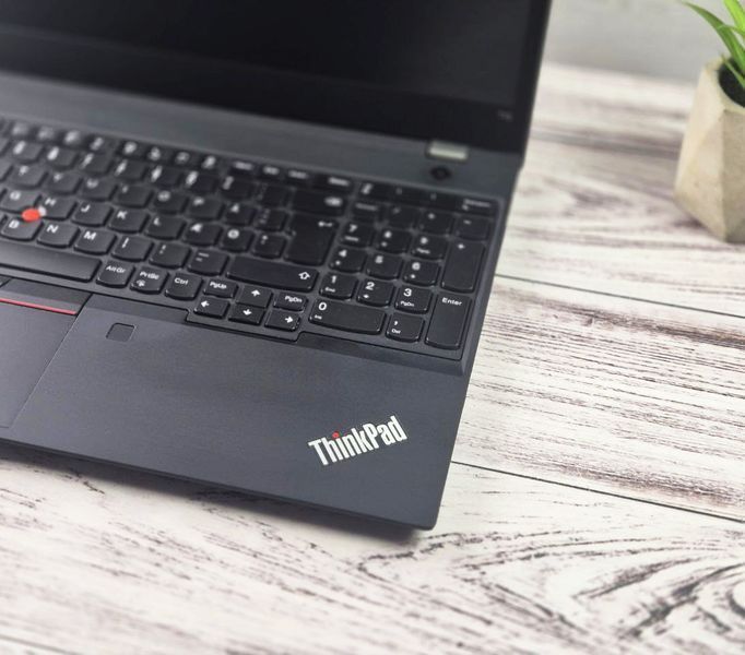 Б/в Ноутбук 15.6" Lenovo ThinkPad T15 Gen1 Intel Core i5-10310U 16Gb RAM 256Gb SSD M.2 FullHD IPS 7777-16012ss2025-000jjkl01