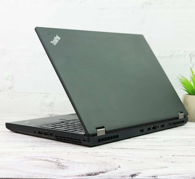Б/у Мобильная рабочая станция 15.6" Lenovo ThinkPad P51 Intel Core i7-6820HQ 32Gb RAM 256Gb SSD 500HDD FullHD IPS + Nvidia Quadro M1000M pc000137