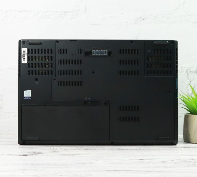 Б/у Мобильная рабочая станция 15.6" Lenovo ThinkPad P51 Intel Core i7-6820HQ 32Gb RAM 256Gb SSD 500HDD FullHD IPS + Nvidia Quadro M1000M pc000137