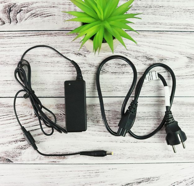 Б/в Блок живлення Delta Electronics ADP-40KD BB 40W 19V/2.1A (5.5x2.5mm) + мережевий кабель 7777-15032024-6693502