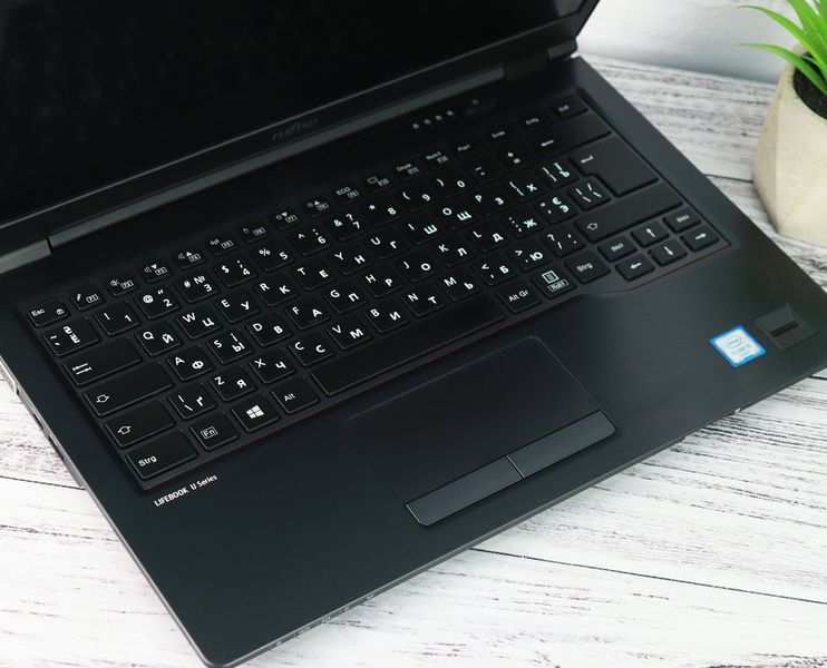 Б/в Ноутбук 14" Fujitsu LifeBook U747 Intel Core i5-6300U 8Gb RAM 480Gb SSD NVMe FullHD IPS 77778-27022024-1-225201-02