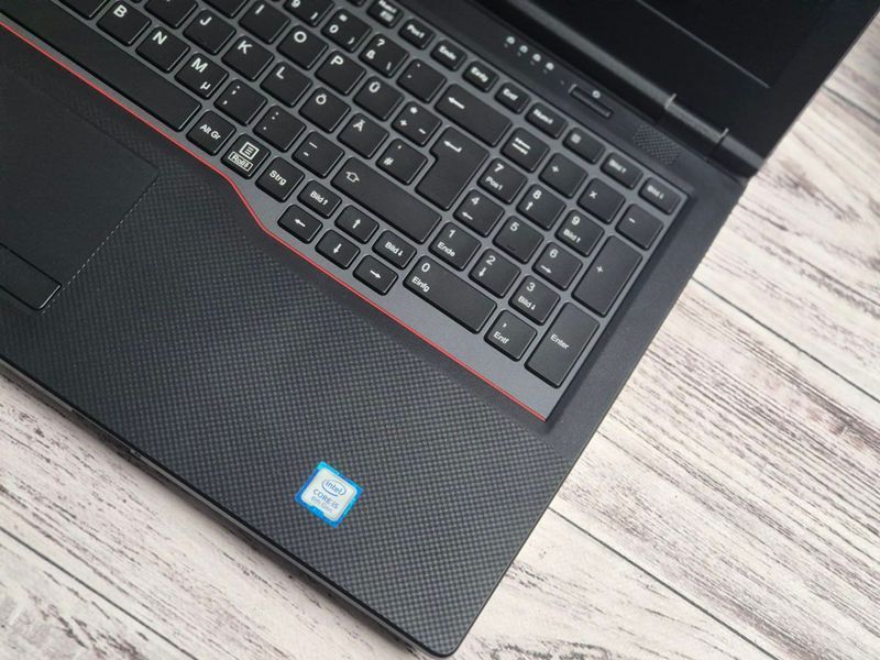 Б/у Ноутбук 15.6" Fujitsu LifeBook E459 Intel Core i5-8250U 8Gb RAM 256Gb SSD FullHD IPS 777727052025_001