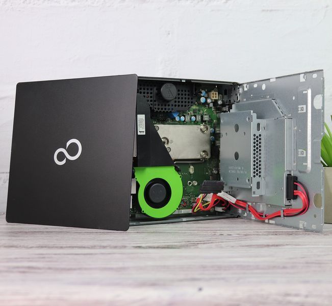 Б/в Системний блок Fujitsu Esprimo Q556 USFF Mini PC Intel Core i5-6500T 8Gb RAM 240Gb SSD 7777-21112023-21