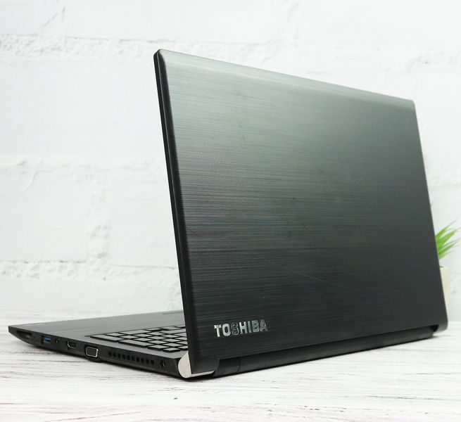 Б/в Ноутбук 15.6" Toshiba Tecra A50-E Intel Core i5-8250U 8Gb RAM 128Gb SSD M.2 FullHD IPS pc000262