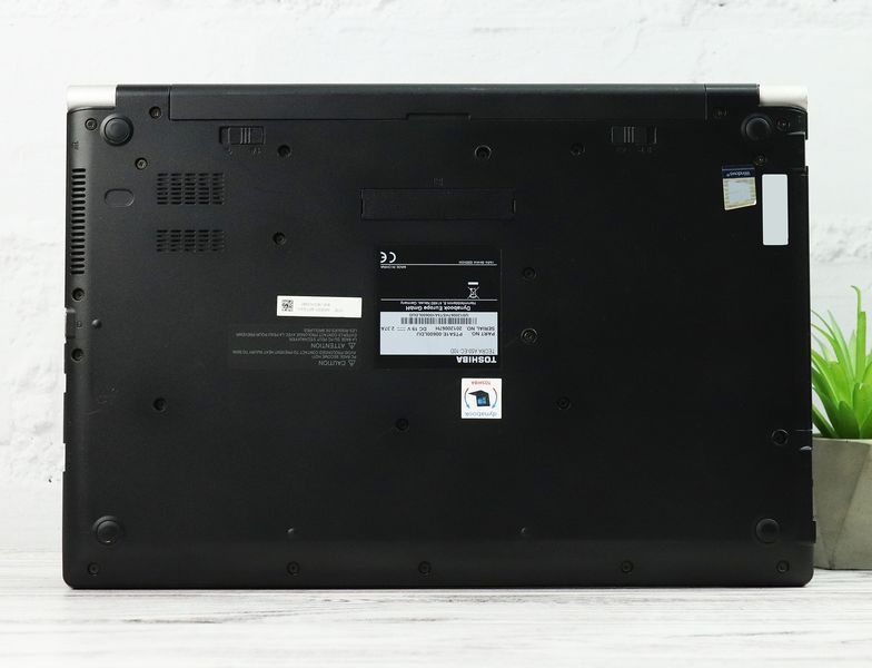 Б/в Ноутбук 15.6" Toshiba Tecra A50-E Intel Core i5-8250U 8Gb RAM 128Gb SSD M.2 FullHD IPS pc000262