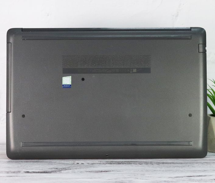 Б/в Ноутбук 15.6" HP 250 G7 Intel Core i7-8565U 16Gb RAM 480Gb SSD M.2 FullHD 7777-11122023-589001-950702sa15