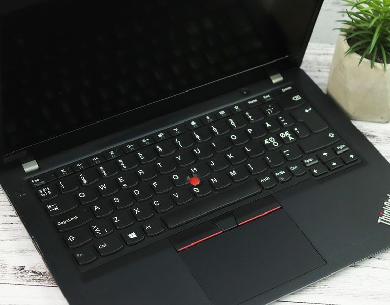 Б/в Ноутбук 13.3" Lenovo ThinkPad X390 Intel Core i5-8365U 8Gb RAM 1Tb SSD FullHD pc000351kcl_o_003