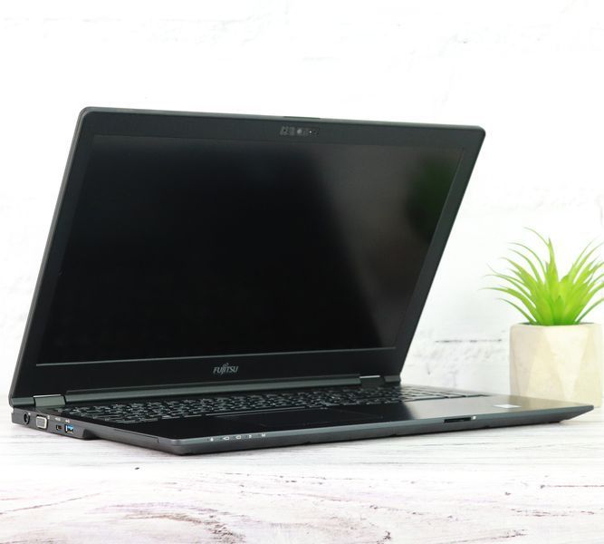 Б/у Ноутбук 15.6" Fujitsu LifeBook U757 Intel Core i5-6200U 8Gb RAM 1Tb SSD M.2 FullHD IPS pc000336