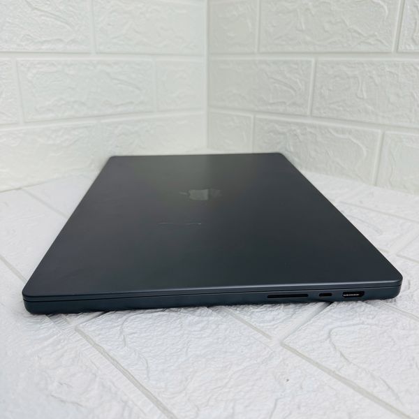 Б/у Ноутбук 16" Apple MacBook Pro M3 Pro 18GB RAM 512Gb SSD MiniLED Space Black 890-macbook-pro-16-nov-2075