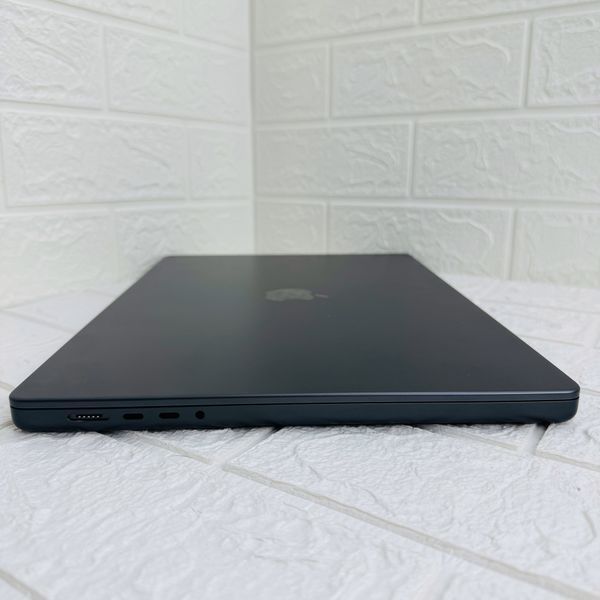 Б/у Ноутбук 16" Apple MacBook Pro M3 Pro 18GB RAM 512Gb SSD MiniLED Space Black 890-macbook-pro-16-nov-2075