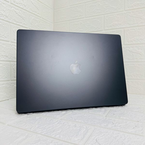 Б/у Ноутбук 16" Apple MacBook Pro M3 Pro 18GB RAM 512Gb SSD MiniLED Space Black 890-macbook-pro-16-nov-2075