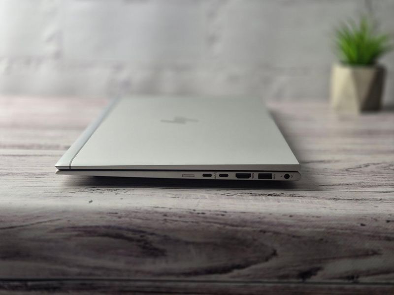 Б/у Ноутбук 15.6" HP EliteBook 855 G7 AMD Ryzen 5 PRO 4650U 16Gb RAM 1Tb SSD NVMe FullHD IPS 865g7chfndv_002xa_03