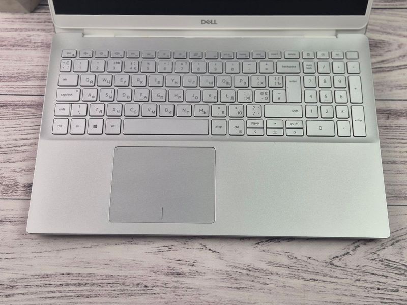 Б/у Ноутбук 15.6" Dell Inspiron 5590 Intel Core i5-10210U 8Gb RAM 512Gb SSD FullHD IPS insp5590csdv_001