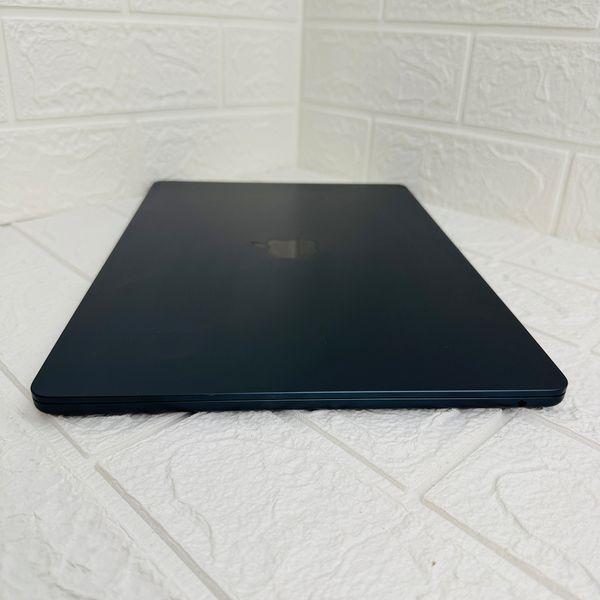 Б/в Ноутбук 15" Apple MacBook Air M3 8GB RAM 512Gb SSD IPS Midnight Apple Care 890-macbook-air-15-2085
