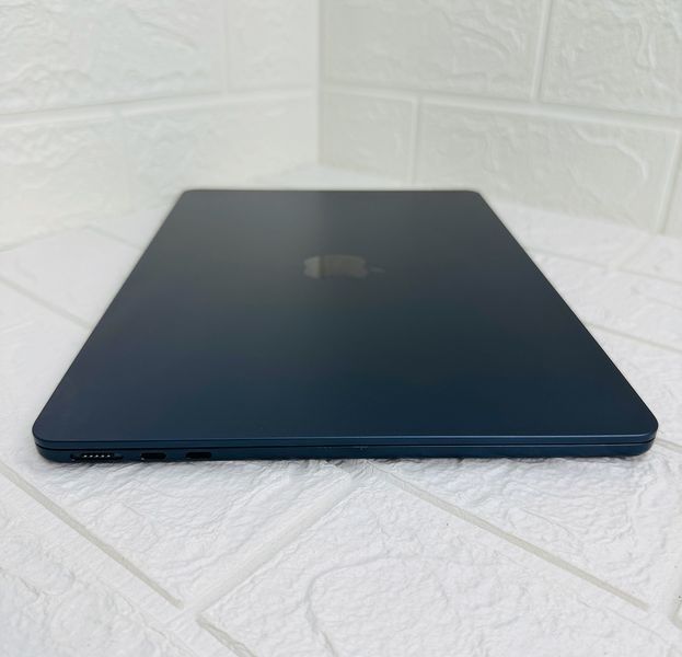 Б/в Ноутбук 13.6" Apple MacBook Air M3 8GB RAM 512Gb SSD IPS Midnight Apple Care 890-macbook-air-15-2080