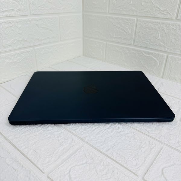 Б/в Ноутбук 13.6" Apple MacBook Air M3 8GB RAM 256Gb SSD IPS Midnight Apple Care 890-macbook-air-15-2111