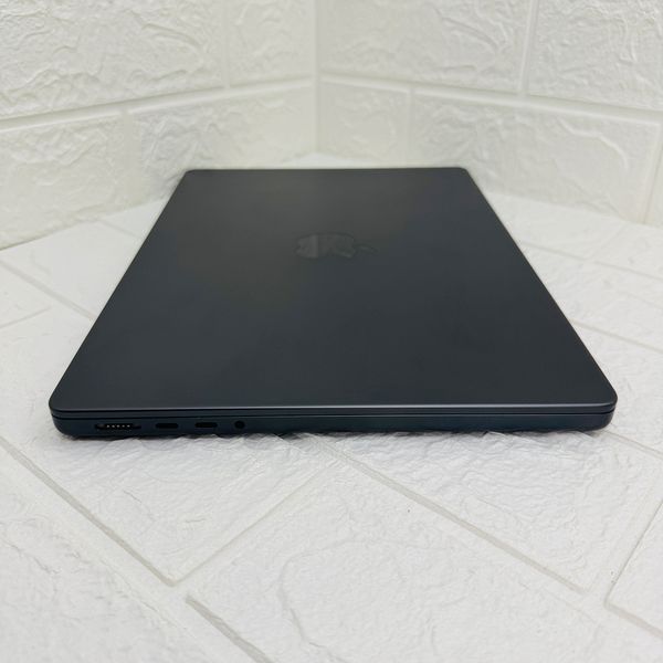 Б/у Ноутбук 14" Apple MacBook Pro M3 Pro 18GB RAM 512Gb SSD MiniLED Space Black 890-macbook-pro-2127