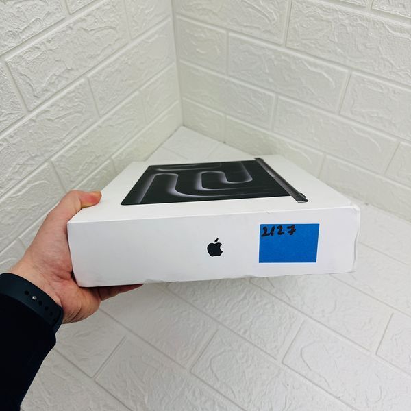 Б/у Ноутбук 14" Apple MacBook Pro M3 Pro 18GB RAM 512Gb SSD MiniLED Space Black 890-macbook-pro-2127