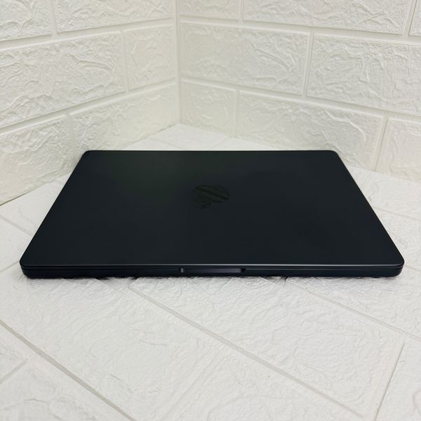 Б/у Ноутбук 14" Apple MacBook Pro M3 Pro 18GB RAM 512Gb SSD MiniLED Space Black 890-macbook-pro-2127