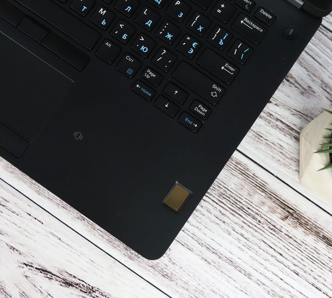 Б/в Ноутбук 14" Dell Latitude E7470 Intel Core i7-6600U 32Gb RAM 1Tb SSD FullHD IPS 11111-786-251222