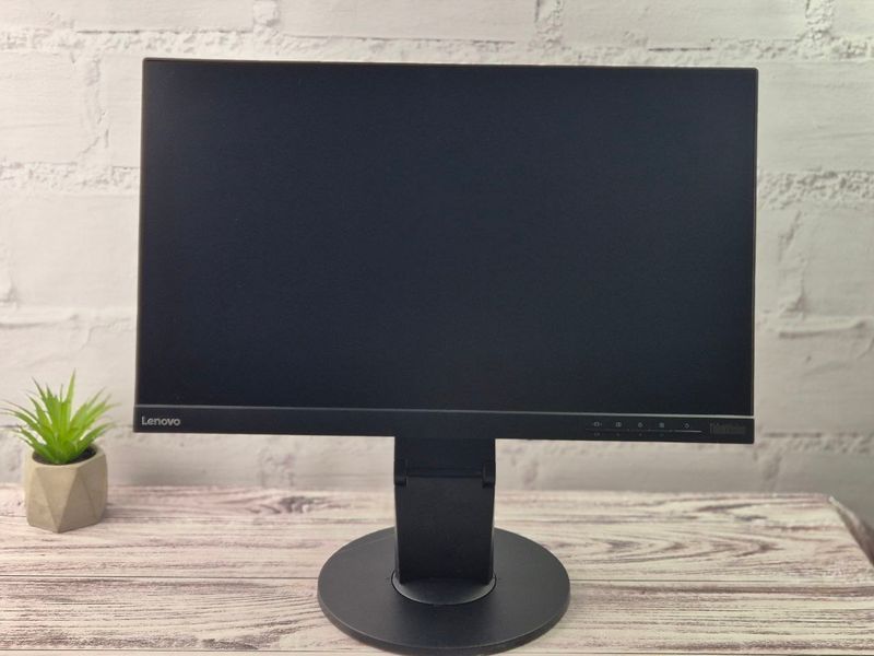 Б/в Монітор 23" Lenovo ThinkVision T23i-10 HDMI/VGA/DisplayPort FullHD IPS lenovot23i10