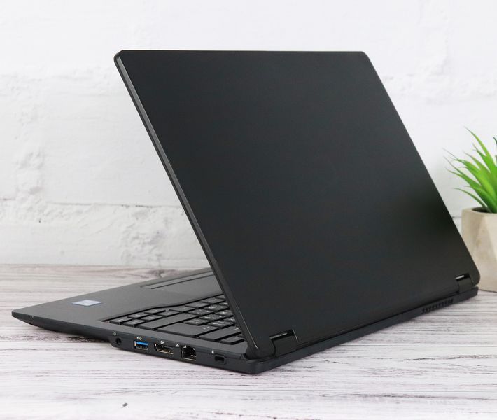 Б/в Ноутбук 14" Fujitsu LifeBook U747 Intel Core i5-7300U 16Gb RAM 256Gb SSD M.2 FullHD IPS 77778-27022024-1