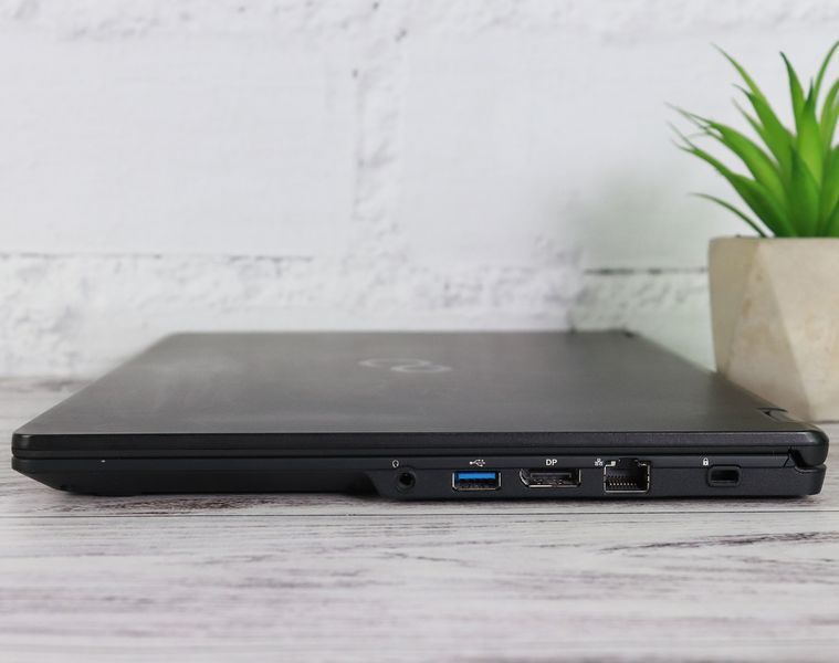 Б/в Ноутбук 14" Fujitsu LifeBook U747 Intel Core i5-7300U 16Gb RAM 256Gb SSD M.2 FullHD IPS 77778-27022024-1