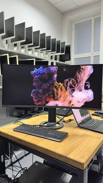 Б/в Вигнутий монітор 34" Samsung Ultra WQHD Professional C34H890WJU 3440x1440 21:9 1800R 100HZ Curved USB-Hub HDMI/DisplayPort/Type-C 937211