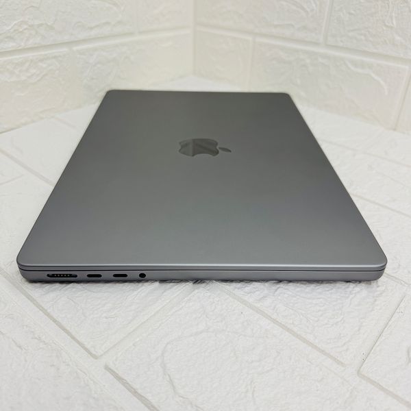 Б/у Ноутбук 14.2" Apple MacBook Pro 14 M2 Pro 16Gb RAM 512Gb SSD Liquid Retina XDR Space Gray (2120) 888-macpro16-2120