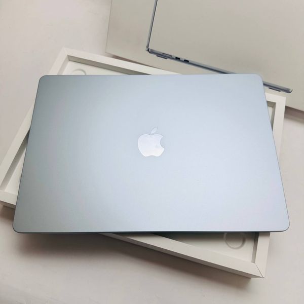 Б/у Ноутбук 15" Apple MacBook Air M4 16GB RAM 256Gb SSD IPS Sky Blue 890-macbook-air-15-2111ccxzq121s