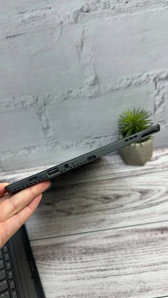 Б/у Сенсорный ноутбук-трансформер 12.2" Lenovo MIIX 520-12IKB Intel Core i5-8250U 8Gb RAM 256Gb SSD FullHD IPS 877jjd_001