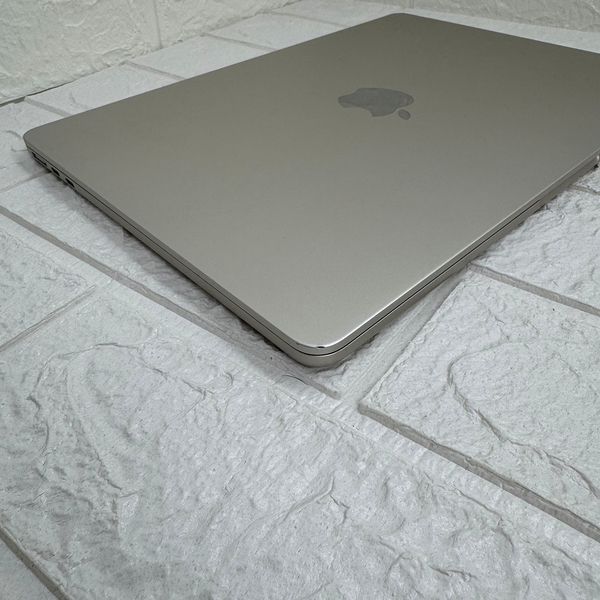 Б/в Ноутбук 13.6" Apple MacBook Air M2 24GB RAM 512Gb SSD IPS StarLight (1966) 890-macbook-air-13-1966