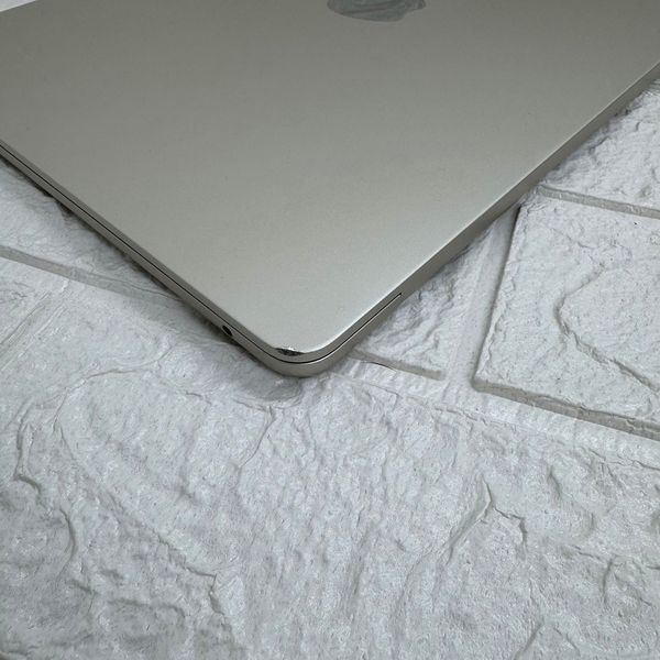 Б/в Ноутбук 13.6" Apple MacBook Air M2 24GB RAM 512Gb SSD IPS StarLight (1966) 890-macbook-air-13-1966