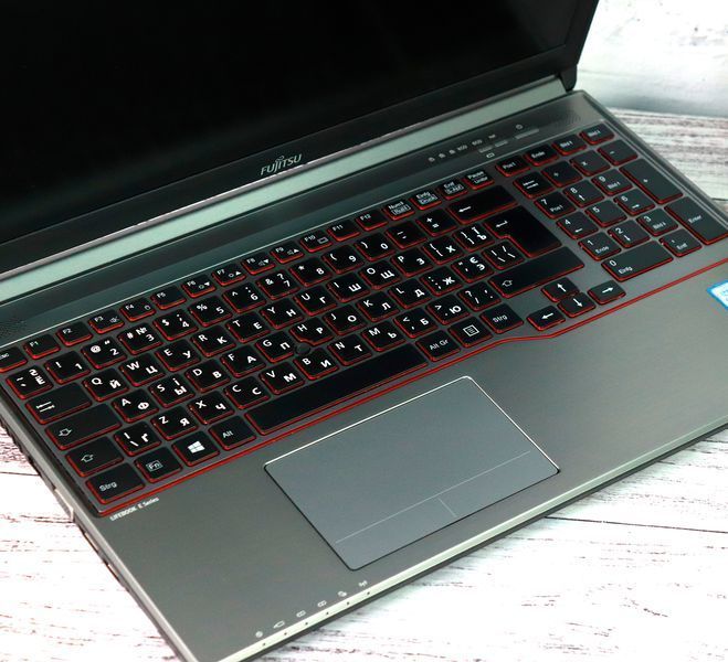 Б/в Ноутбук 15.6" Fujitsu LifeBook E756 Intel Core i7-6500U 16Gb RAM 240Gb SSD FullHD pc000290ssq_005