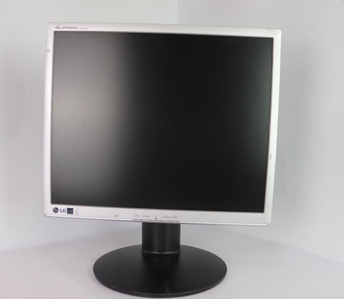 Б/у 19" Монитор LG Flatron L1942PE TN 2630