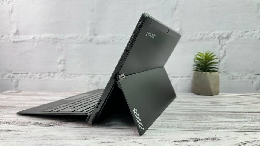 Б/у Сенсорный ноутбук-трансформер 12.2" Lenovo MIIX 520-12IKB Intel Core i5-8250U 8Gb RAM 256Gb SSD FullHD IPS 877jjd_001