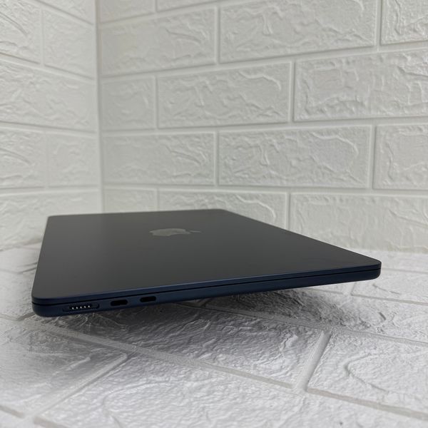 Б/у Ноутбук 13.6" Apple MacBook Air M2 8GB RAM 256Gb SSD IPS Midnight Apple Care (2049) 890-macbook-air-13-2049