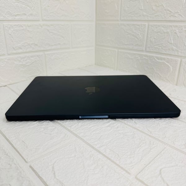 Б/в Ноутбук 13.6" Apple MacBook Air M2 8GB RAM 256Gb SSD IPS Midnight Apple Care (2087) 890-macbook-air-13-2087