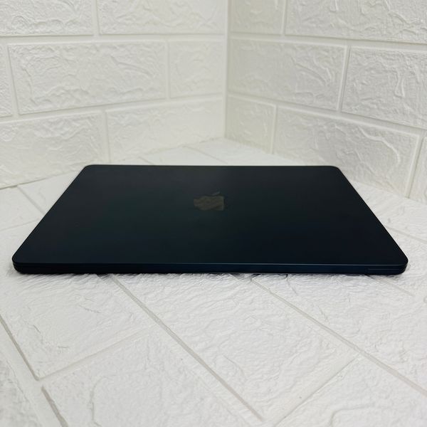 Б/в Ноутбук 13.6" Apple MacBook Air M2 8GB RAM 256Gb SSD IPS Midnight Apple Care (2087) 890-macbook-air-13-2087