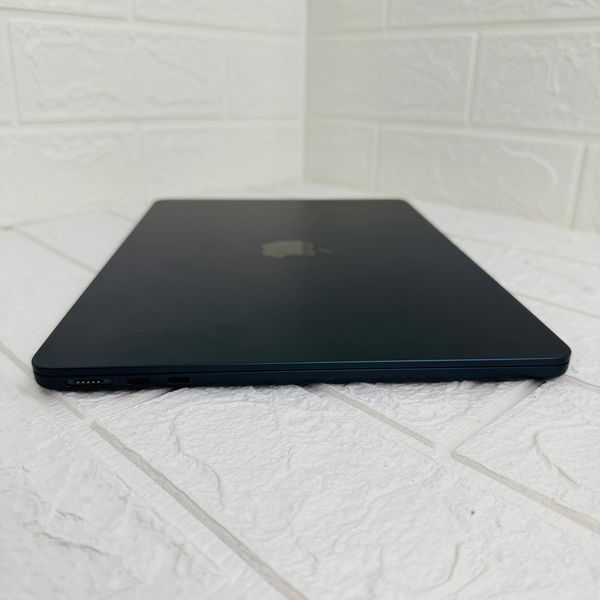 Б/в Ноутбук 13.6" Apple MacBook Air M2 8GB RAM 256Gb SSD IPS Midnight Apple Care (2087) 890-macbook-air-13-2087