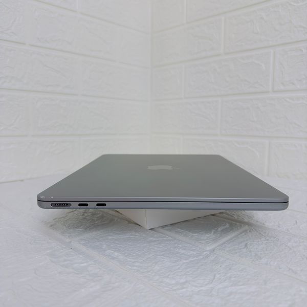 Б/в Ноутбук 13.6" Apple MacBook Air M2 8GB RAM 256Gb SSD IPS Space (1997) 890-macbook-air-13-1997