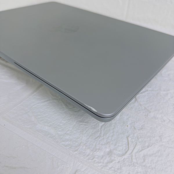 Б/в Ноутбук 13.6" Apple MacBook Air M2 8GB RAM 256Gb SSD IPS Space (1997) 890-macbook-air-13-1997